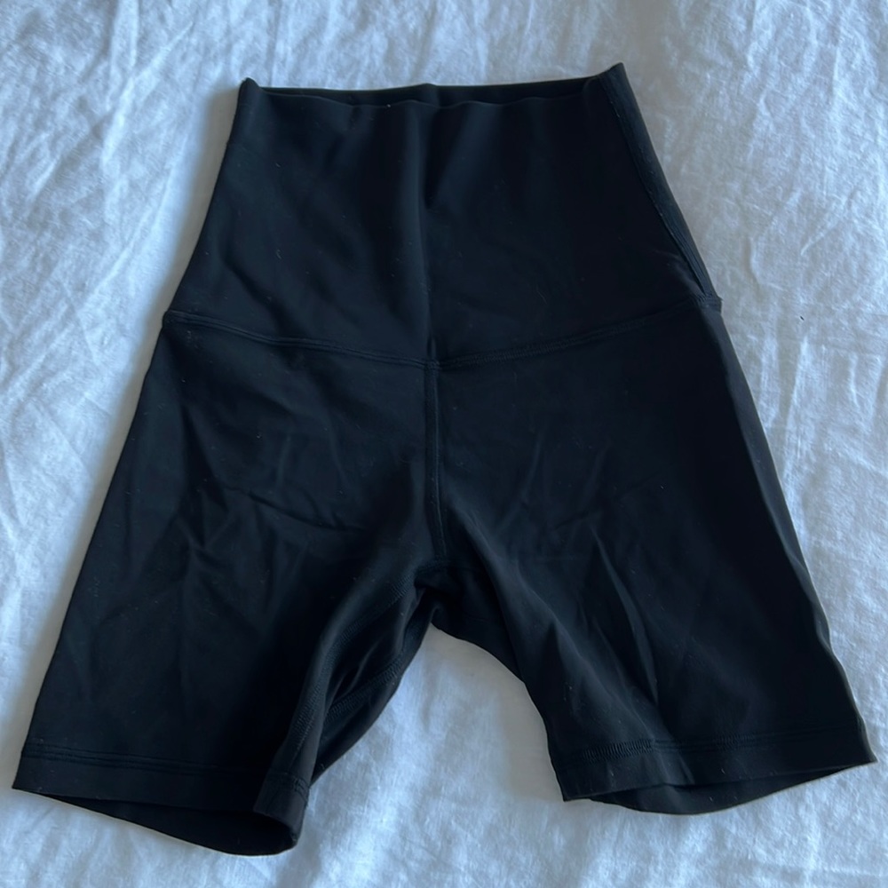 Lululemon align bike short 6 in size 0